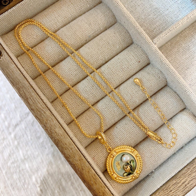 Oil Painting Natural Pearl Necklace Women'S [Antique Buck] New Chinese Flower Pendant Collarbone Necklace - Image 3